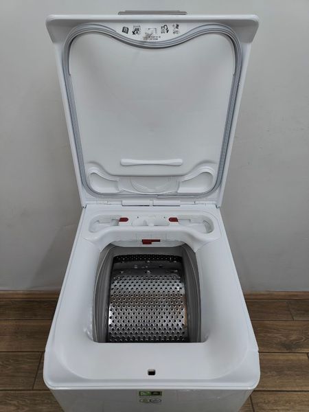 Стиральная машина вертикальная AEG 7000Series Lavamat L7TDN733E 2200W 7кг sn 94700006 000053653 фото