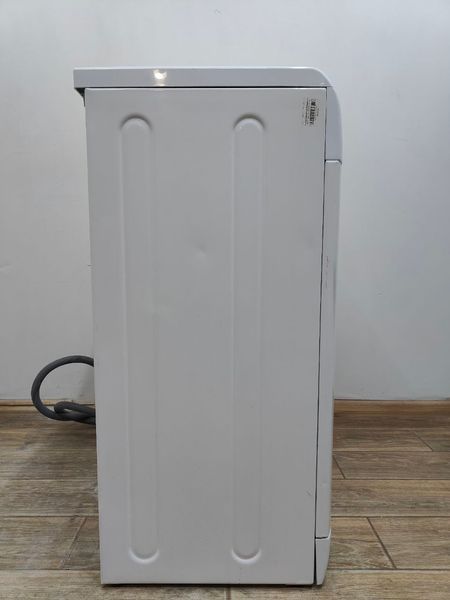 Стиральная машина Hotpoint ARSF1050 CIS 1850W 5кг sn 805267419 000052089 фото