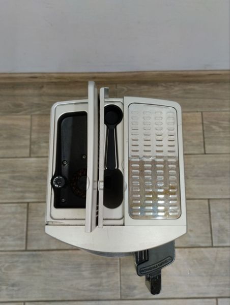 Кавоварка Delonghi Magnifica Automatic Cappuccino 000046413 фото
