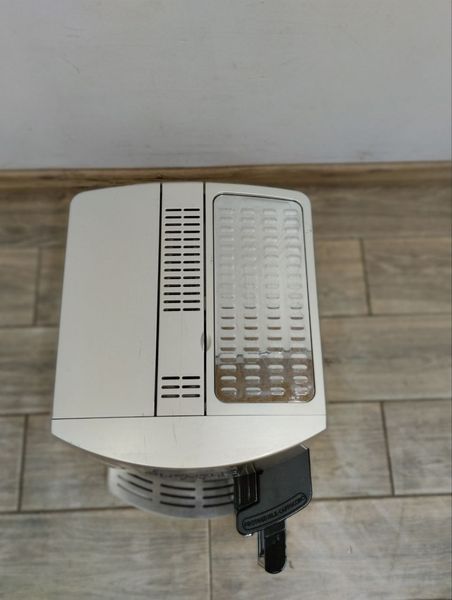 Кавоварка Delonghi Magnifica Automatic Cappuccino 000046413 фото