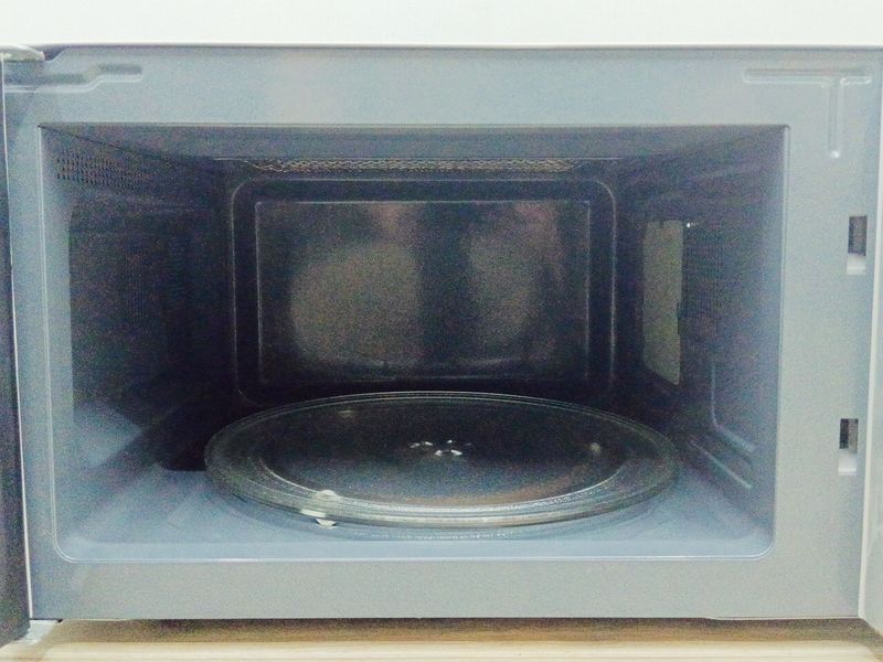 Мікрохвильова піч Tarrington House MWD3400G 1500w гриль 1300w sn T212W0342G 000038700 фото