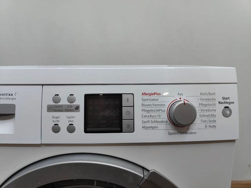 Стиральная машина Bosch Avantixx7 AntiAlergie WAQ284A1 2400W 7кг sn 9106000222 000051738 фото