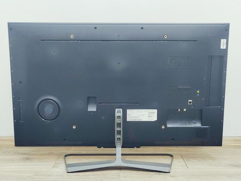 ТБ 42 Philips 42PFL6158K Full HD Smart TV 3D 108w sn FZ1A1342026950 000045591 фото
