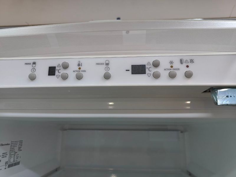Холодильник Electrolux ERB3516 130W sn 61801442 216+87л n617 000052986 фото