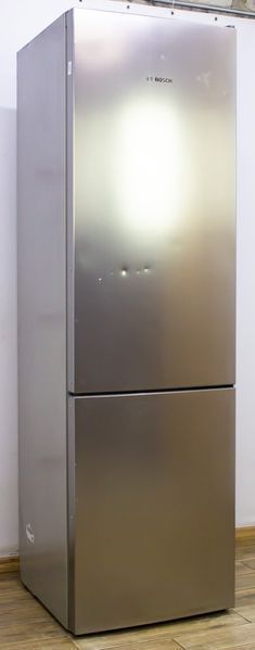 Холодильник двухкамерный Bosch KGE39AL42 02 000017481 фото