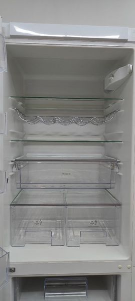 Холодильник Electrolux EN3401A0W 110W 223+88л sn 31040204 n628 000052988 фото