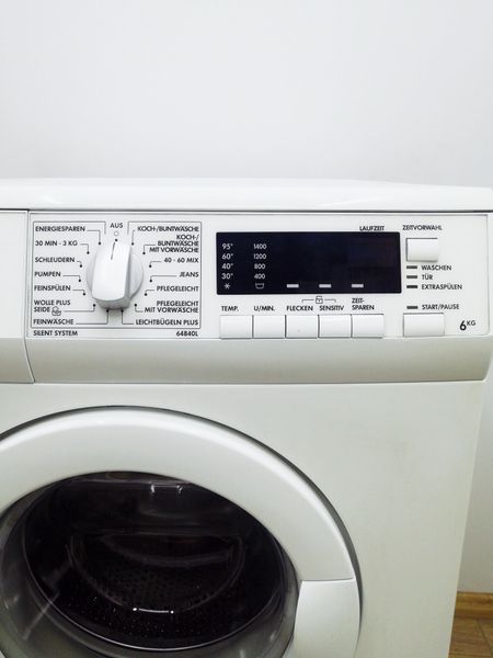 Стиральная машина AEG L64840L 000035322 фото