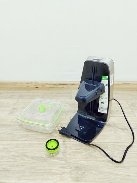 Харчовий вакуумний пакувальник FoodSaver FFS010 25w стік LPNHE606901394 30е 000033145 фото