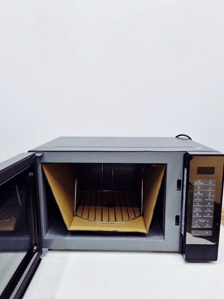 Мікрохвильова піч Panasonic NN GT46KB 1920w гриль 1160w сток LPNHE565831842 231е 000032546 фото