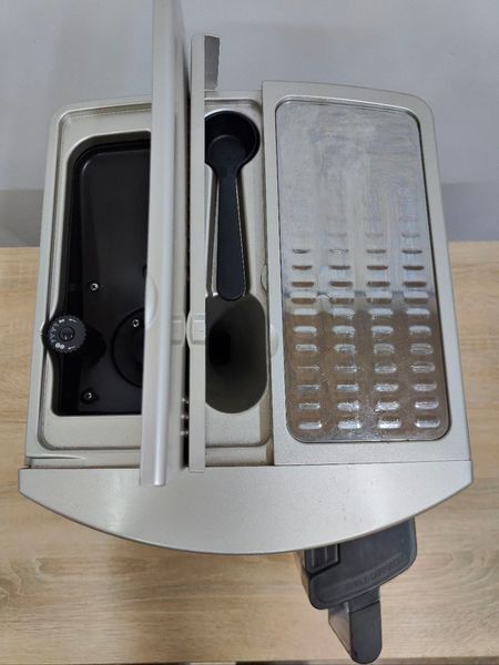 Кофемашина DeLonghi ESAM3500 S 1350W sn 91617 000049617 фото