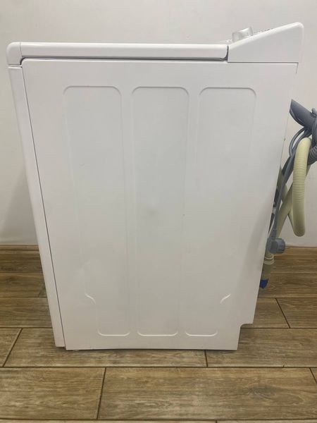 Стиральная машина вертикальная Bauknecht WAT UNIQ632 2300W 6кг sn 858363303020 000048165 фото