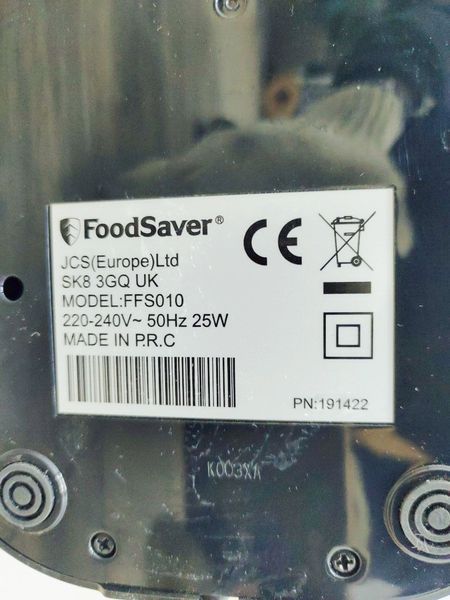 Харчовий вакуумний пакувальник FoodSaver FFS010 25w стік LPNHE606901394 30е 000033145 фото
