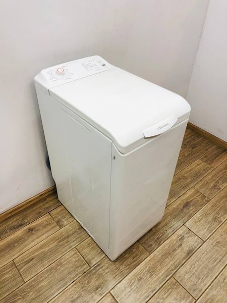 Стиральная машина вертикальная Electrolux Intuition EWT10020W 000044440 фото