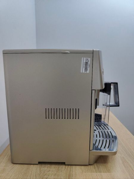 Кофемашина DeLonghi ESAM3500 S 1350W sn 91617 000049617 фото