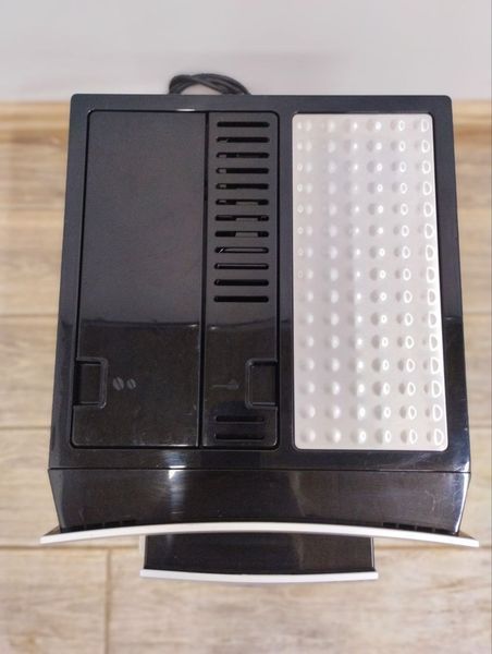 Кавомашина Delonghi Perfecta Cappuccino ESAM5500 S 1350W sn 30821 000047529 фото