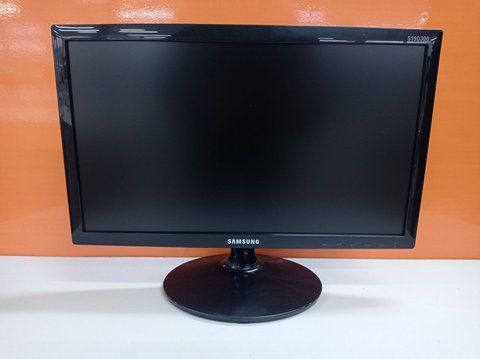 Монитор 19 Samsung S19D300 LED VGA HD 000038238 фото