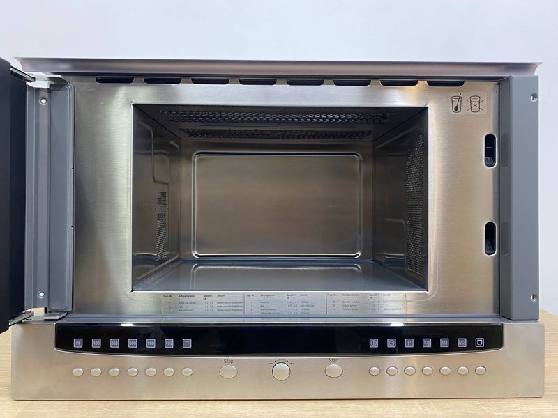Мікрохвильова піч вбудована Neff 1450W sn EB02211020116819110033 000048348 фото