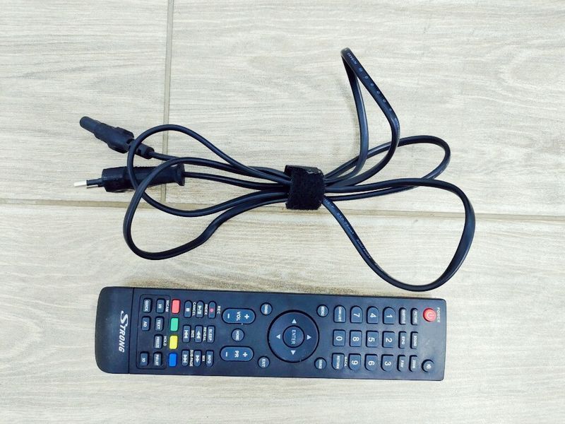 ТБ 32 Strong SRT32HY4003 LED HD 65w sn 014521111601146 000041875 фото