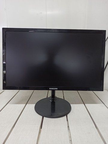 Монитор 19 Samsung S19F350HNI HD LED VGA 000036377 фото