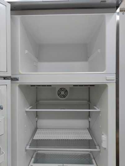 Холодильник Bosch KDF3295 05 120W 193+65+64л sn 7809000068 n682
