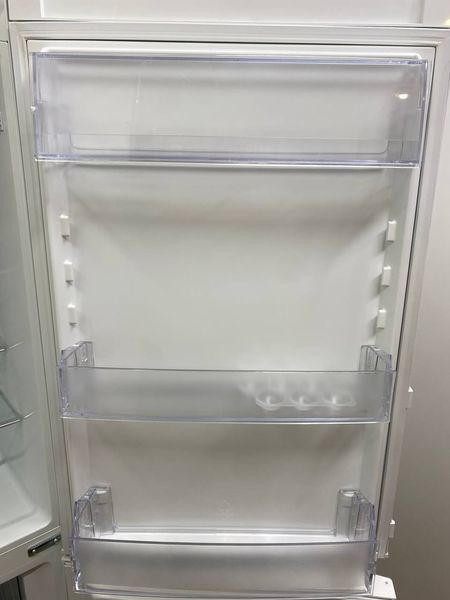 Холодильник двухкамерный Electrolux LNT5NF30W2 216W 194+92л 117W sn 14930046 n 419 000048804 фото