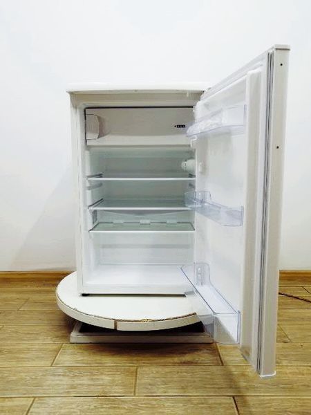 Холодильник однокамерный Amica FM136 3AA 000024692 фото