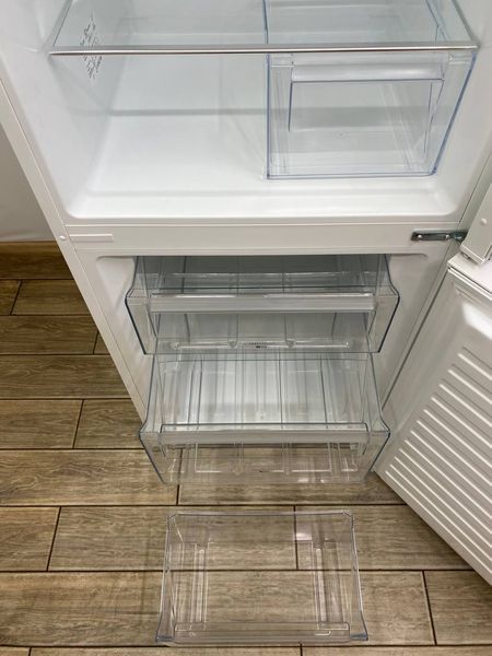 Холодильник двухкамерный Electrolux LNT5NF30W2 216W 194+92л 117W sn 14930046 n 419 000048804 фото