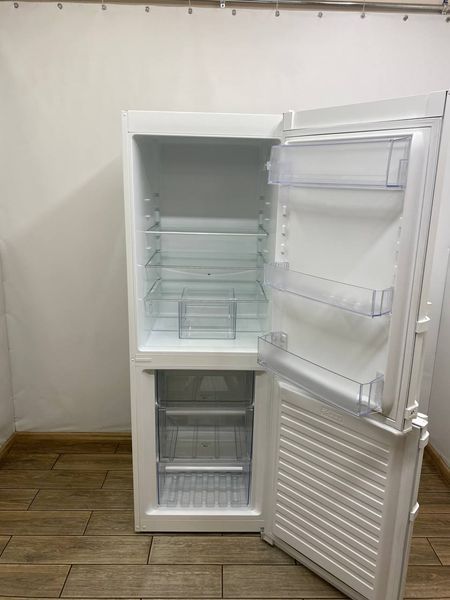 Холодильник двухкамерный Electrolux LNT5NF30W2 216W 194+92л 117W sn 14930046 n 419 000048804 фото