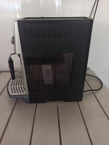 Кавомашина DeLonghi ESAM3200 S 1450w sn 45022 212126DP14120910843 000035701 фото