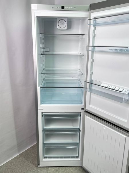 Холодильник двокамерний Miele KFN 28132 D 209+95 л 163w sn 13720330959 369е 000039513 фото