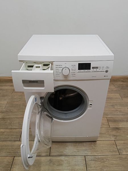 Стиральная машина Siemens WM14E424 2300W 7кг sn 9204601267 000051123 фото