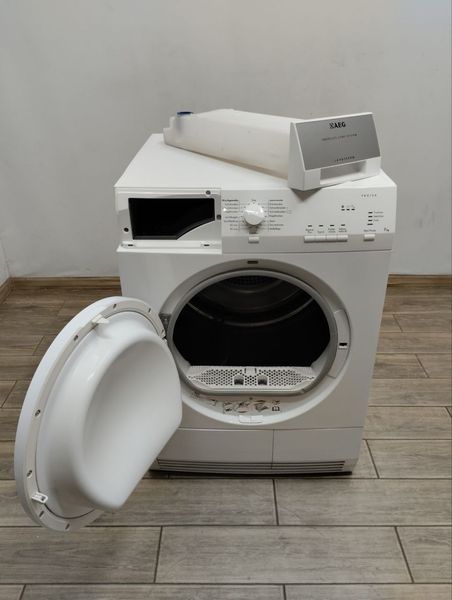 Сушильная машина AEG T68680IH 700w sn 74530539 000047303 фото