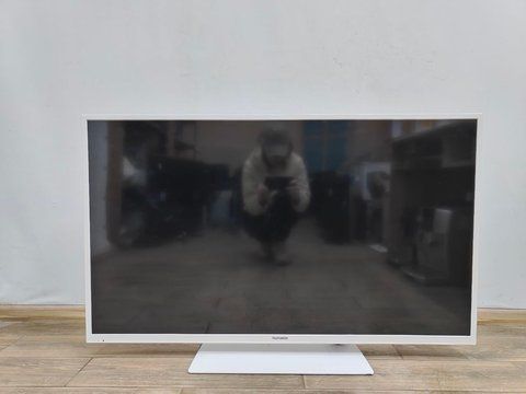 Телевізор 49 Telefunken XU49D401W 4K Ultra HD LED 120W sn 800073 000053526 фото