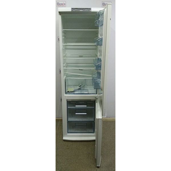 Двухкамерный холодильник AEG S 75380 KG 000005473 фото