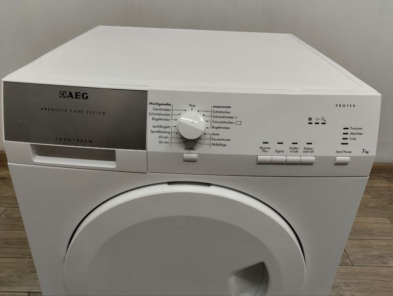 Сушильная машина AEG T68680IH 700w sn 74530539 000047303 фото