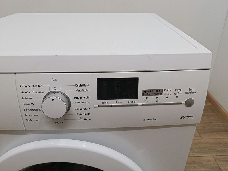 Стиральная машина Siemens WM14E424 2300W 7кг sn 9204601267 000051123 фото