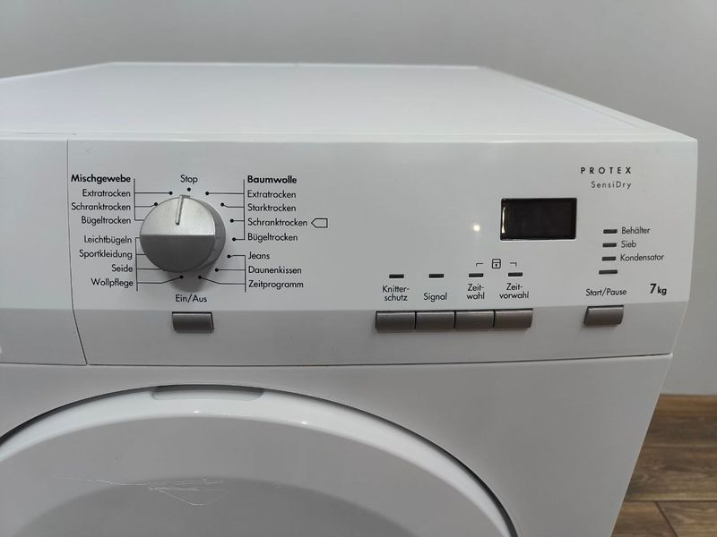 Сушильная машина AEG T65377AH3 950W 7кг sn 65161787 000050438 фото