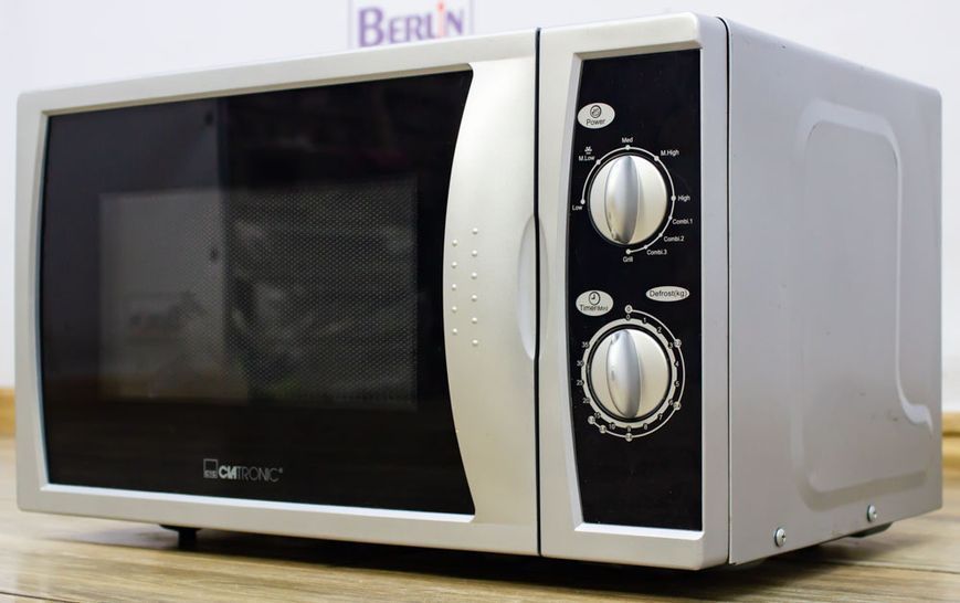 Мікрохвильова піч Clatronic MWG 772 1050W гриль 1000W sn 43486 253123 000016161 фото