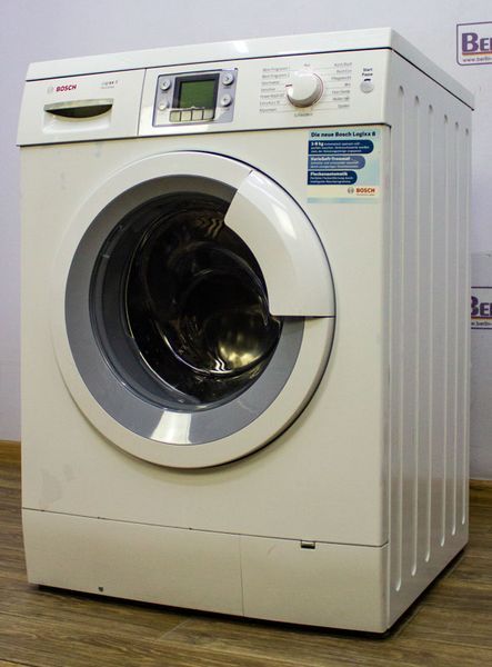 Стиральная машина Bosch Logixx 8 WAS32740 01 000010353 фото
