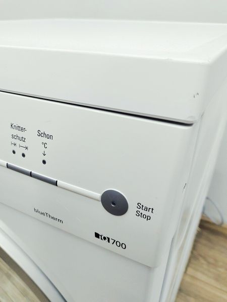 Сушильная машина Siemens IQ700 WT46W563 04 000036914 фото