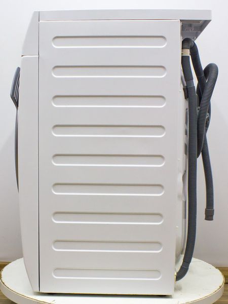 Стиральная машина AEG L6FBA68 000031788 фото