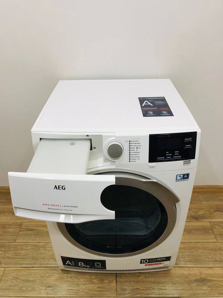 Сушильна машина AEG 8000 Series T8DB68EX 700w 8 кг sn 70451931 000043623 фото