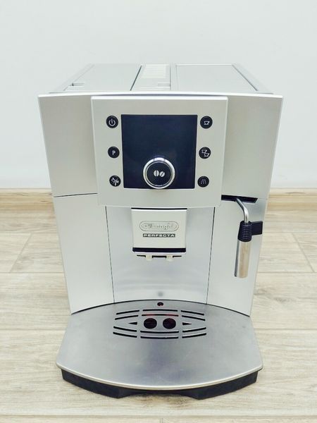 Кофемашина DeLonghi Perfecta ESAM5400 S 000021837 фото