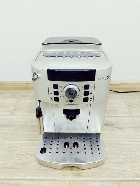 Кофемашина DeLonghi Magnifica S ECAM 22 110 SB 1450w 000038409 фото