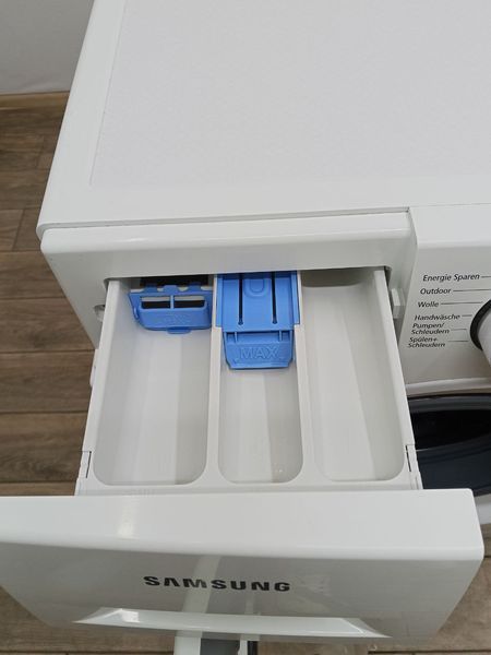 Пральна машина Samsung WF70F5EOQ4W 2400W 7кг sn A0SP5ESF300851V 000051125 фото