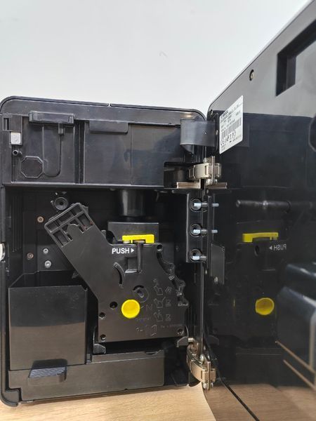 Кавомашина Saeco Exprelia HD8854 ( без стакану) 1400W sn TU301105013446 000052382 фото