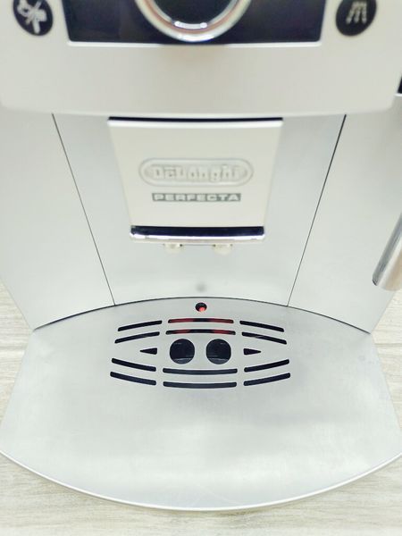 Кофемашина DeLonghi Perfecta ESAM5400 S 000021837 фото
