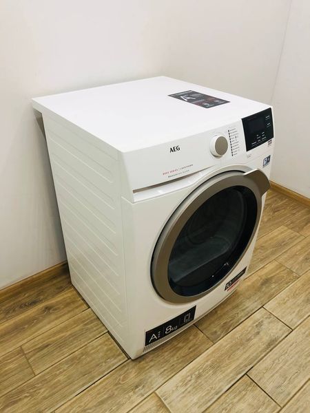 Сушильна машина AEG 8000 Series T8DB68EX 700w 8 кг sn 70451931 000043623 фото