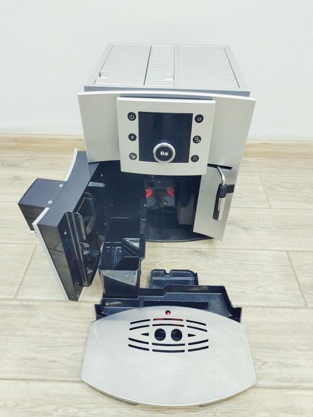 Кофемашина DeLonghi Perfecta ESAM5400 S 000021837 фото