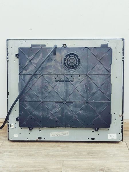 Плита индукционная Bosch PIE645Q14E 000045579 фото